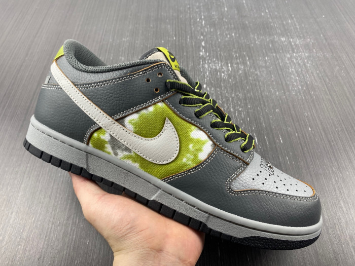 HUF x Nike SB Dunk Low NYC