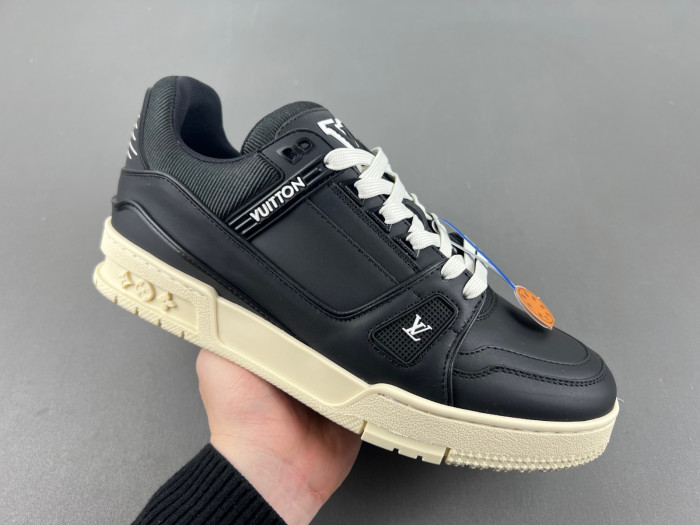 LV TRAINER SNEAKER LVT-000628