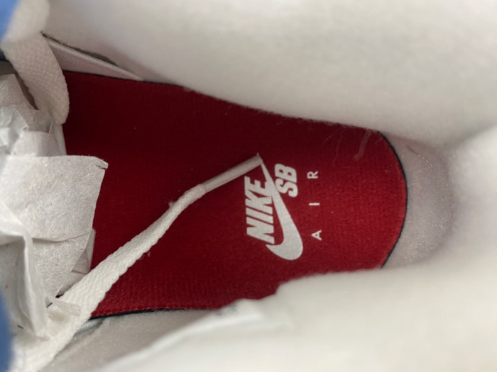 Nike SB x Air Jordan 4 Retro SP 