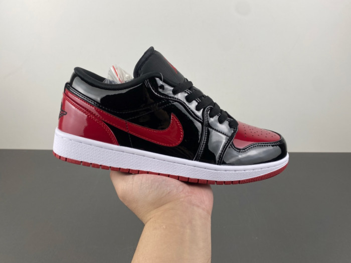 Air Jordan 1 Low 