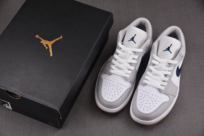 Air Jordan 1 Low 
