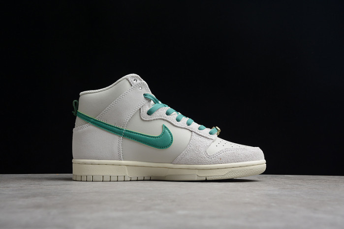 Nike Dunk High SE First Use Sail (GS) DD0733-001