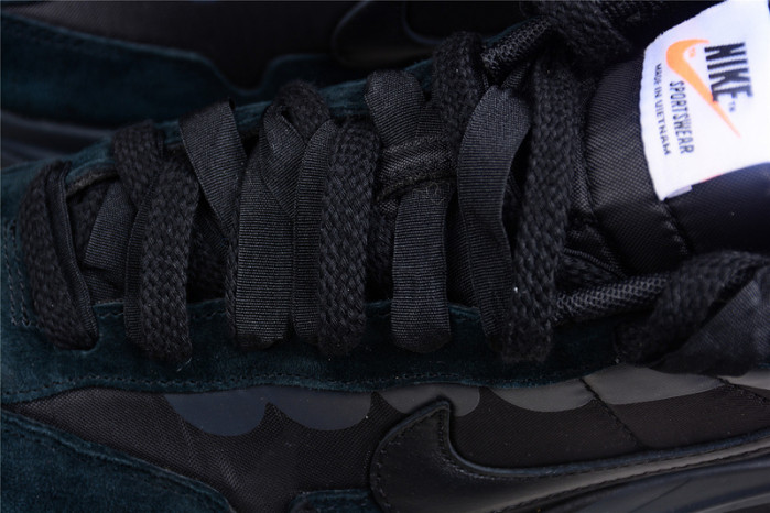 NIKE VAPORWAFFLE SACAI 