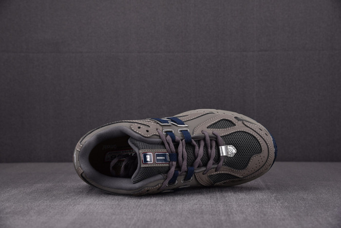 NEW BALANCE SNEAKER NB058