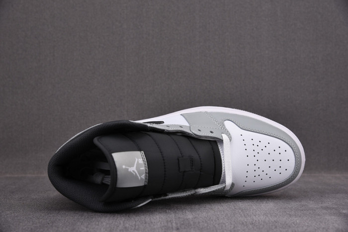 AIR JORDAN 1 MID “LIGHT SMOKE GREY” 554724-078