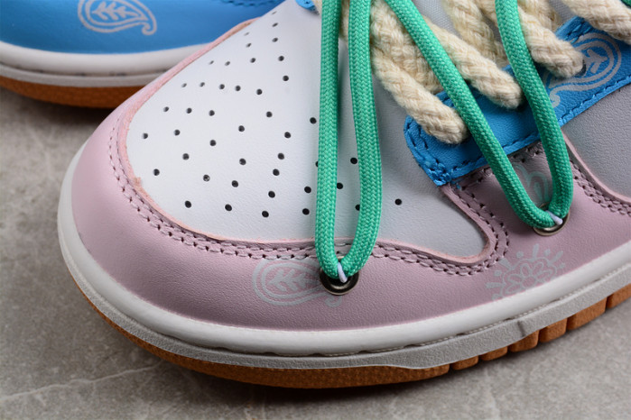 Dunk Low SE "Free .99"