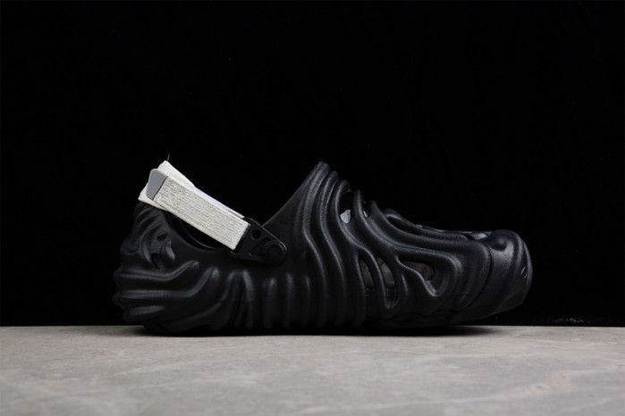 Cr*0*s x salehe bembury c00007