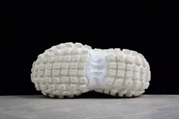 DEFENDER SNEAKER DS028