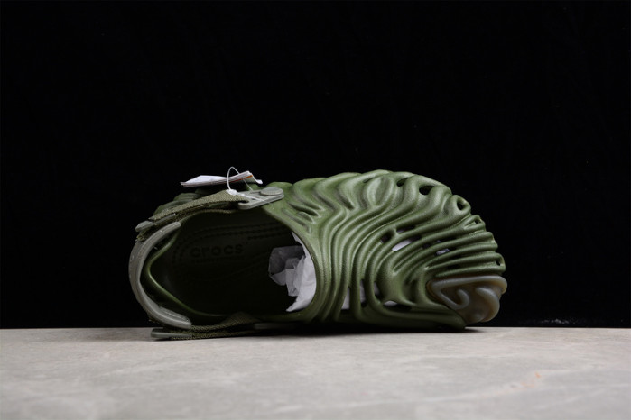 Cr*0*s x salehe bembury c00002