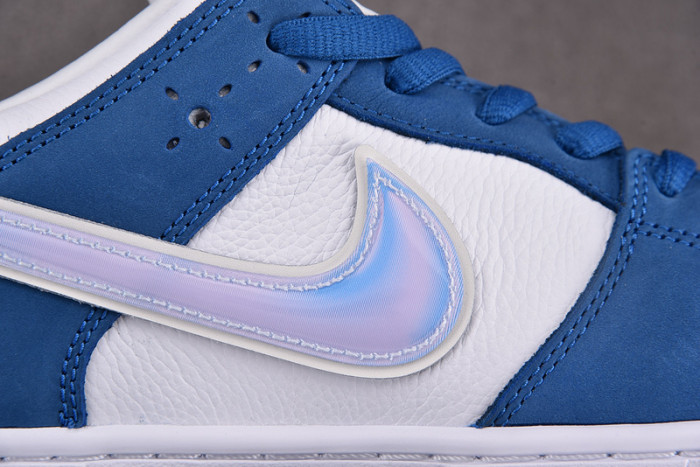 Nike SB Dunk Low Born x Raised One Block At A Time FN7819-400