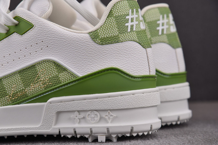 LV SNEAKER LV-000532