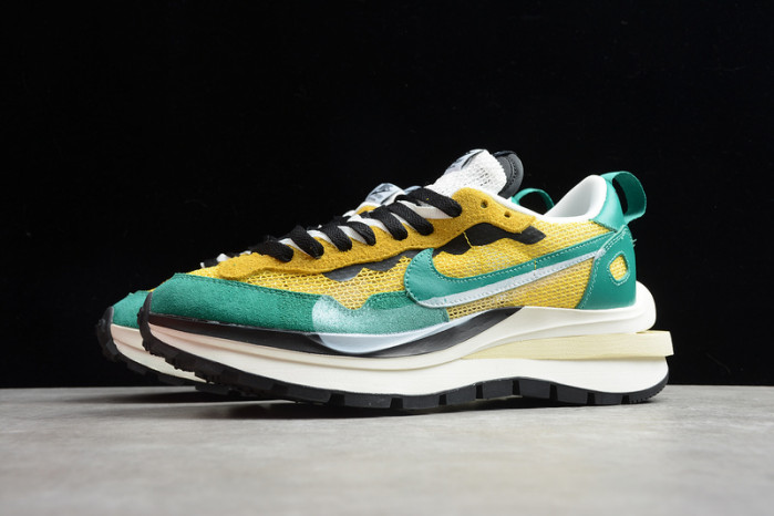 Sacai x Nike Pegasus VaporFly SP BV0073-103