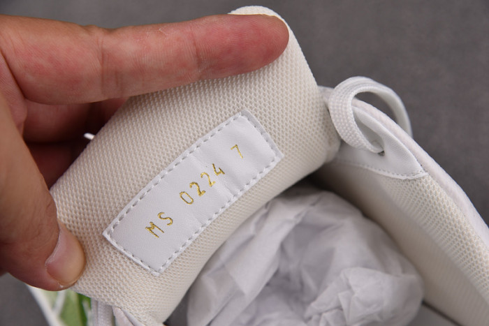 LV SNEAKER LV-000532