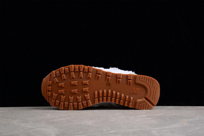 NEW BALANCE SNEAKER 010
