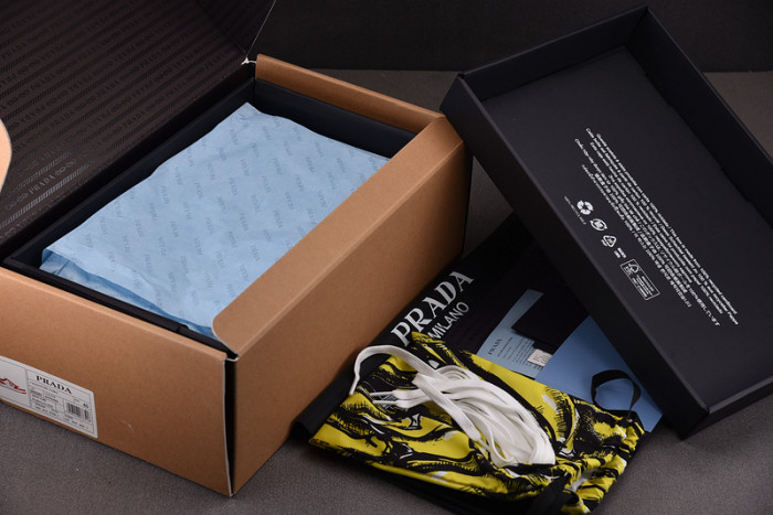 Pra*a snekaers p000103