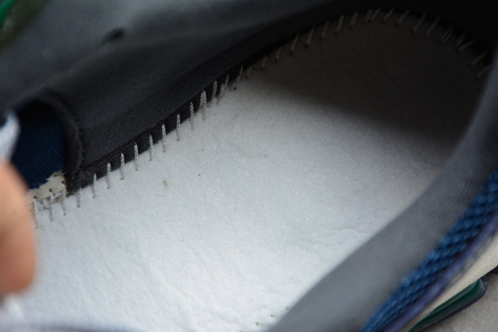 NEW BALANCE SNEAKER 005