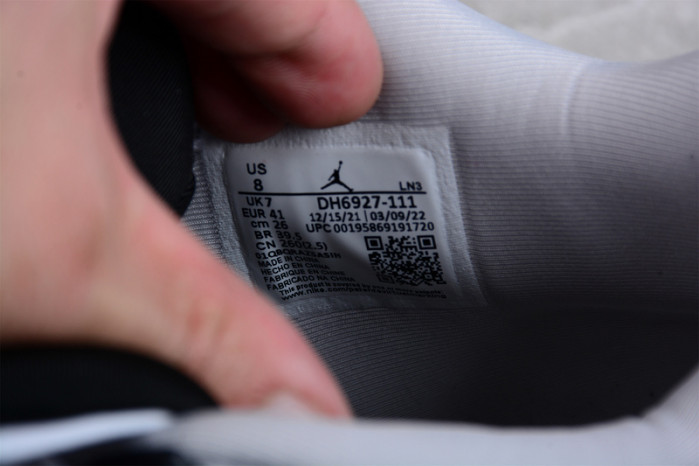 AIR JORDAN 4 “MILITARY BLACK” DH6927-111