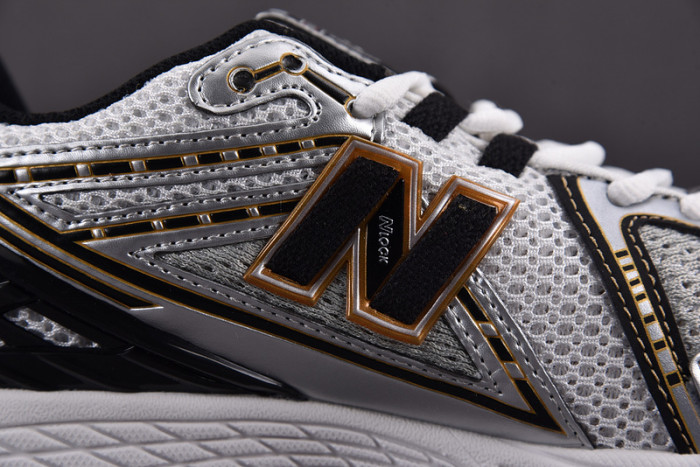 NEW BALANCE SNEAKER NB055