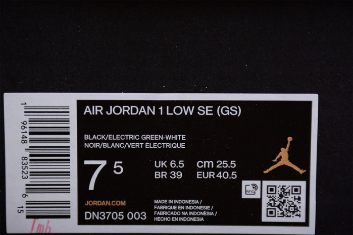 AIR JORDAN 1 LOW “WEAR AWAY” DN3705-003