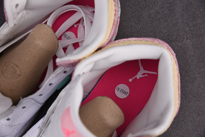 Air Jordan 1 Mid SE GS 