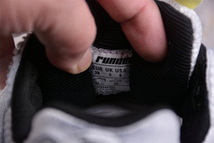 RUNNER SNEAKER RS069