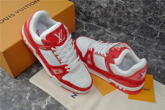 LV SNEAKER LV-000271