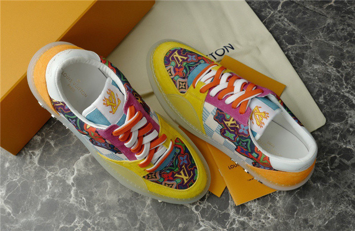 LV SNEAKER LV-000281