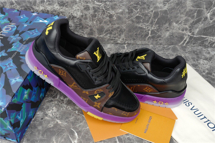 LV SNEAKER LV-000291