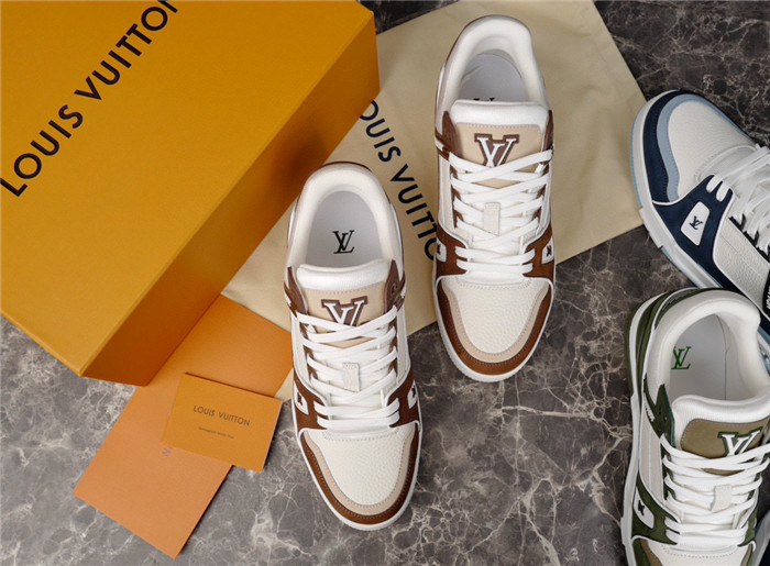 LV SNEAKER LV-000202