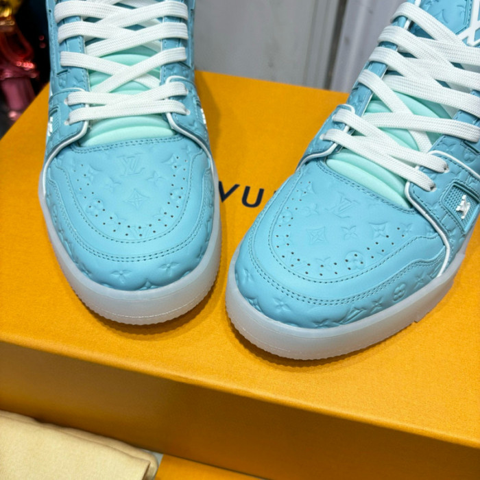 LV SNEAKER LV-000518