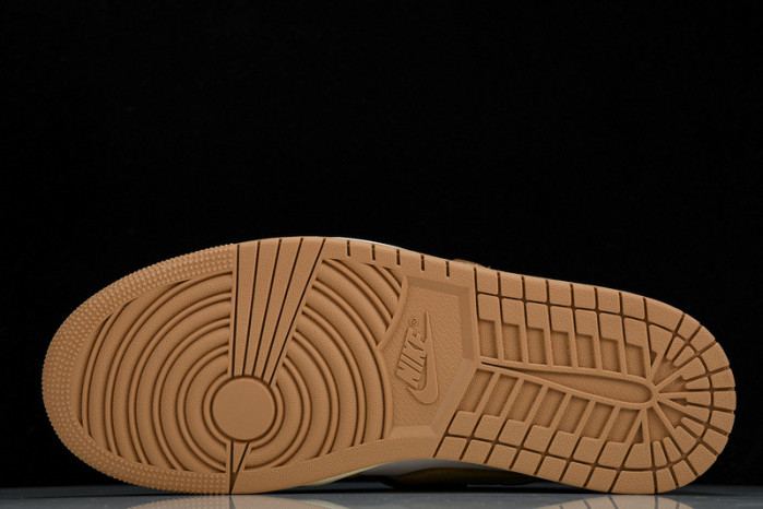 Air Jordan 1 High OG WMNS “Praline” FN6622-201