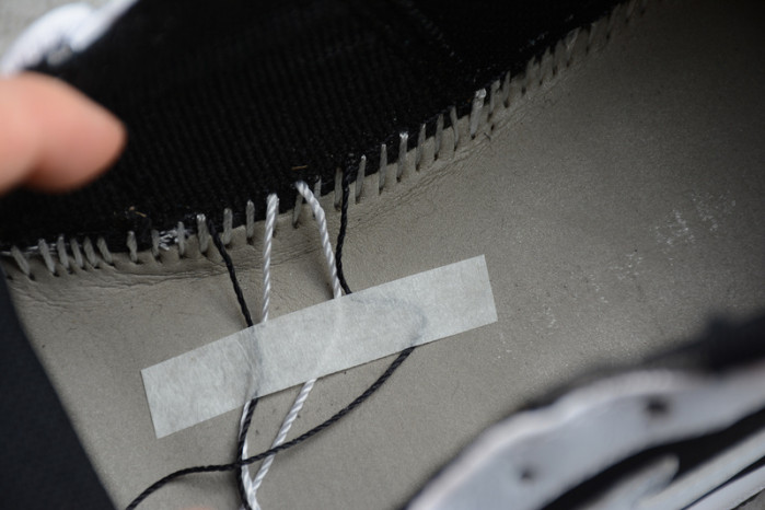 Air Jordan 1 Retro Mid 