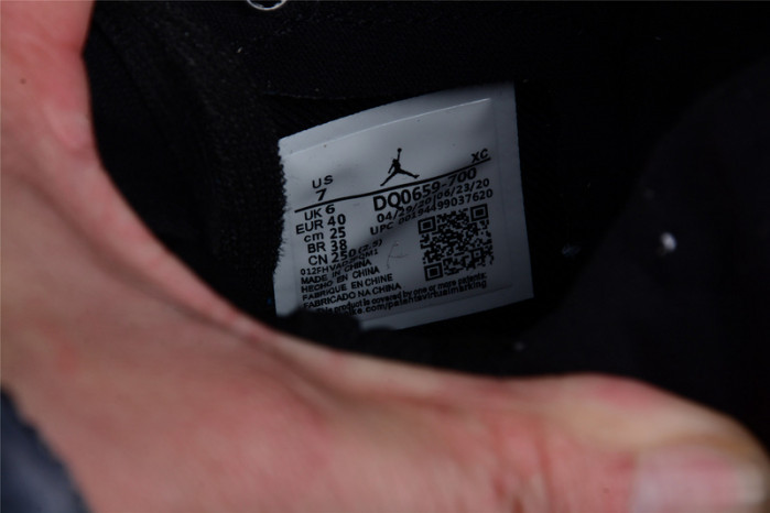 Air Jordan 1 Zoom CMFT “Gold Laser” DQ0659-700