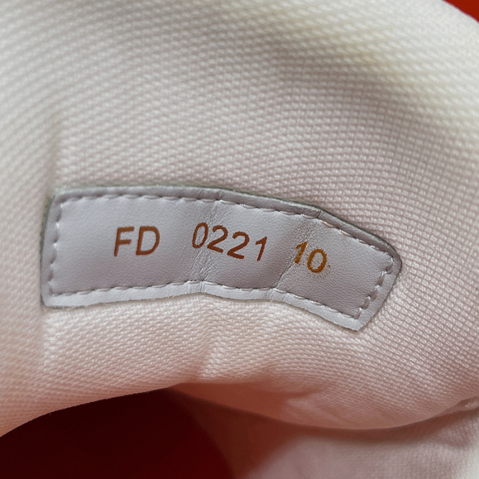 l**is V*t*n trainer sneaker lv-000039