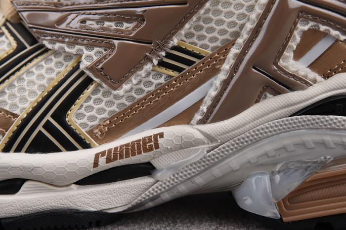 RUNNER SNEAKER RS058