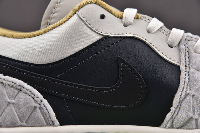 Jordan 1 Low Beaded DV1762-001