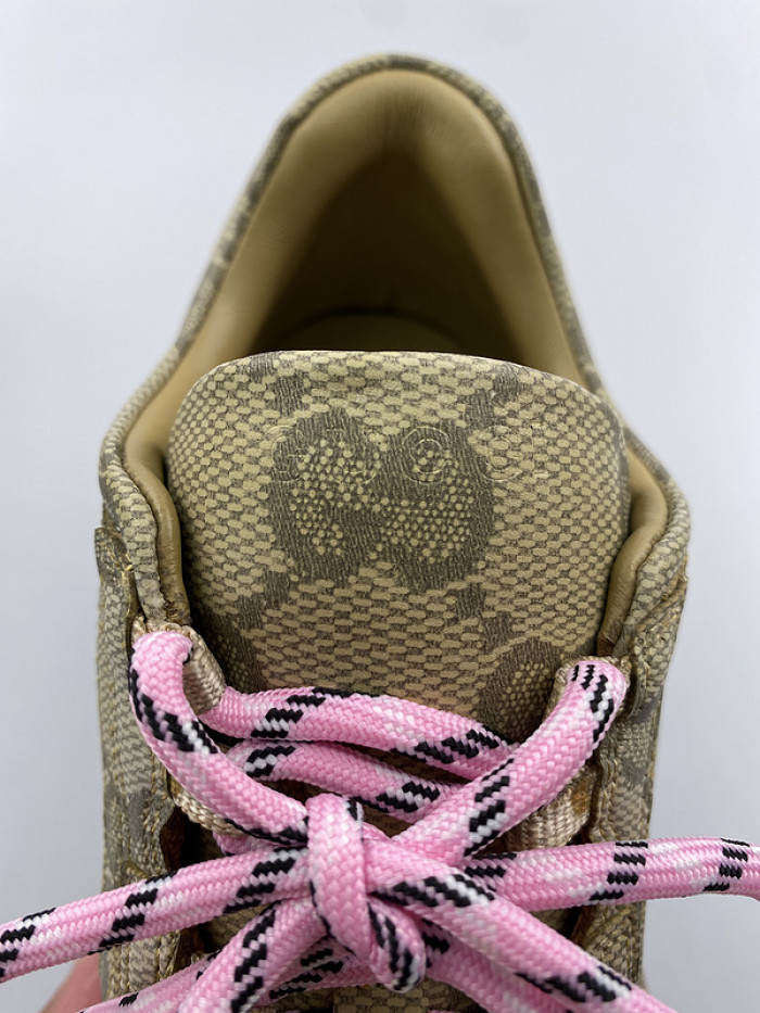 G*u*i* trainer sneaker128