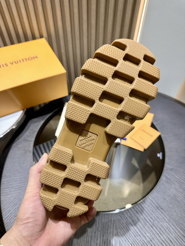 LV BOOTS L000025