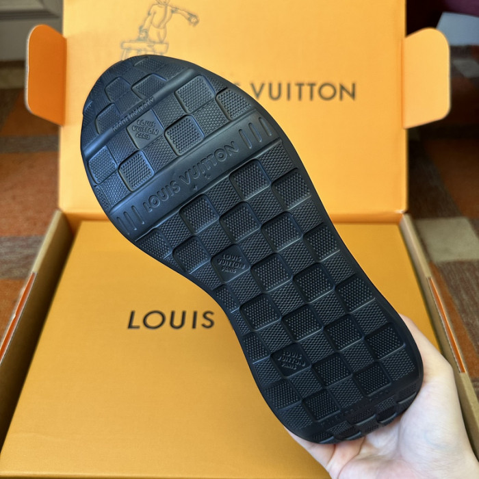 LV SNEAKER LV-000615