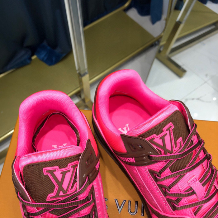 LV SNEAKER LV-000312