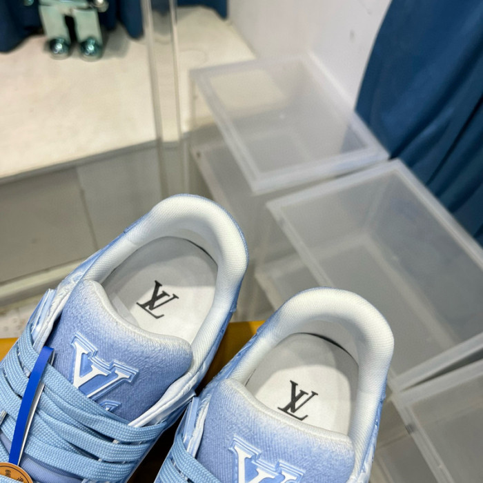 LV SNEAKER LV-000469