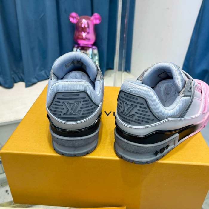 LV SNEAKER LV-000477