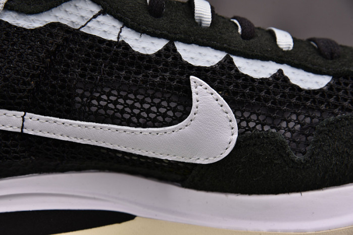 Nike Vaporwaffle sacai Black White CV1363-001
