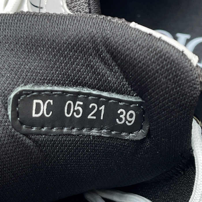 DIO* B30 SNEAKERS B30-000008