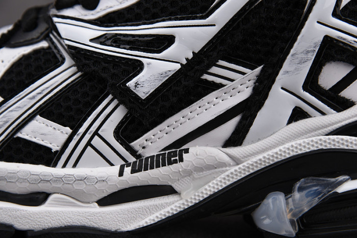 RUNNER SNEAKER RS017