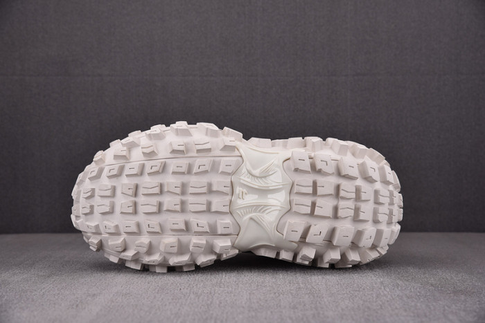 DEFENDER SNEAKER DS019