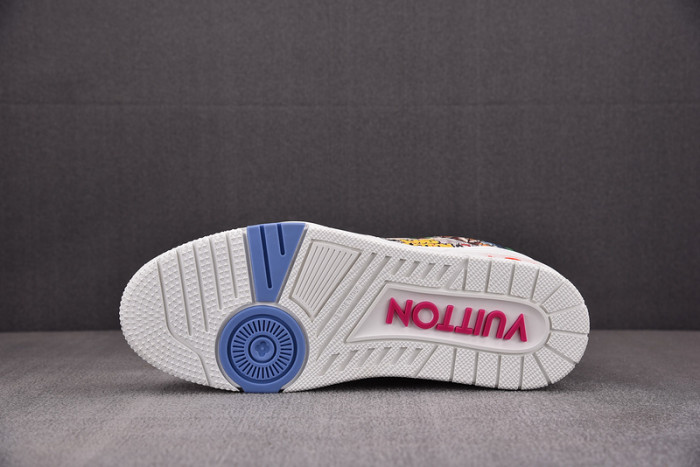 LV SNEAKER LV-000092