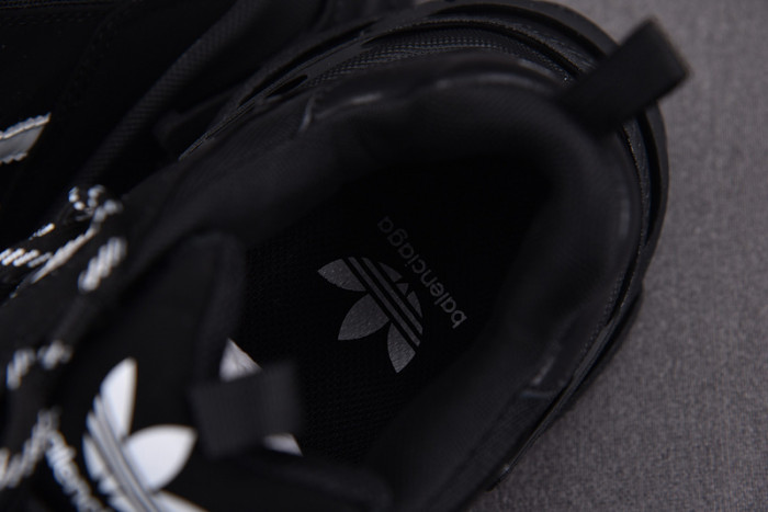 TRIPLES TRAINER SNEAKERS 2000106