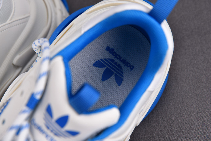 TRIPLES TRAINER SNEAKERS 2000120