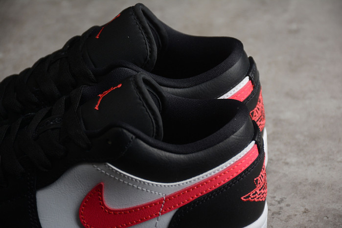 AIR JORDAN 1 LOW BLACK SIREN RED (W) DC0774-004